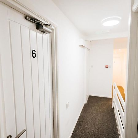 Mordon Bar And Lodge New Quay Екстериор снимка