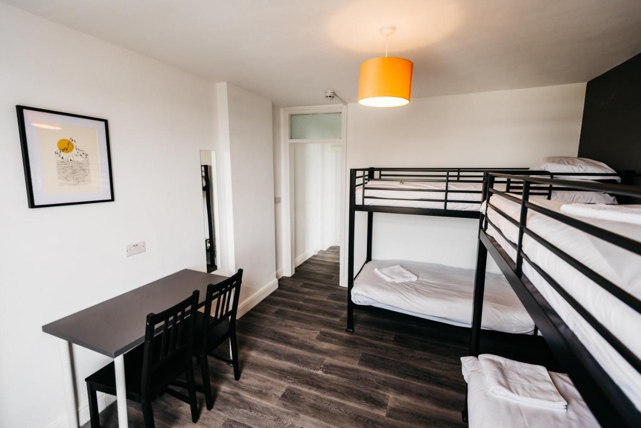 Mordon Bar And Lodge New Quay Екстериор снимка