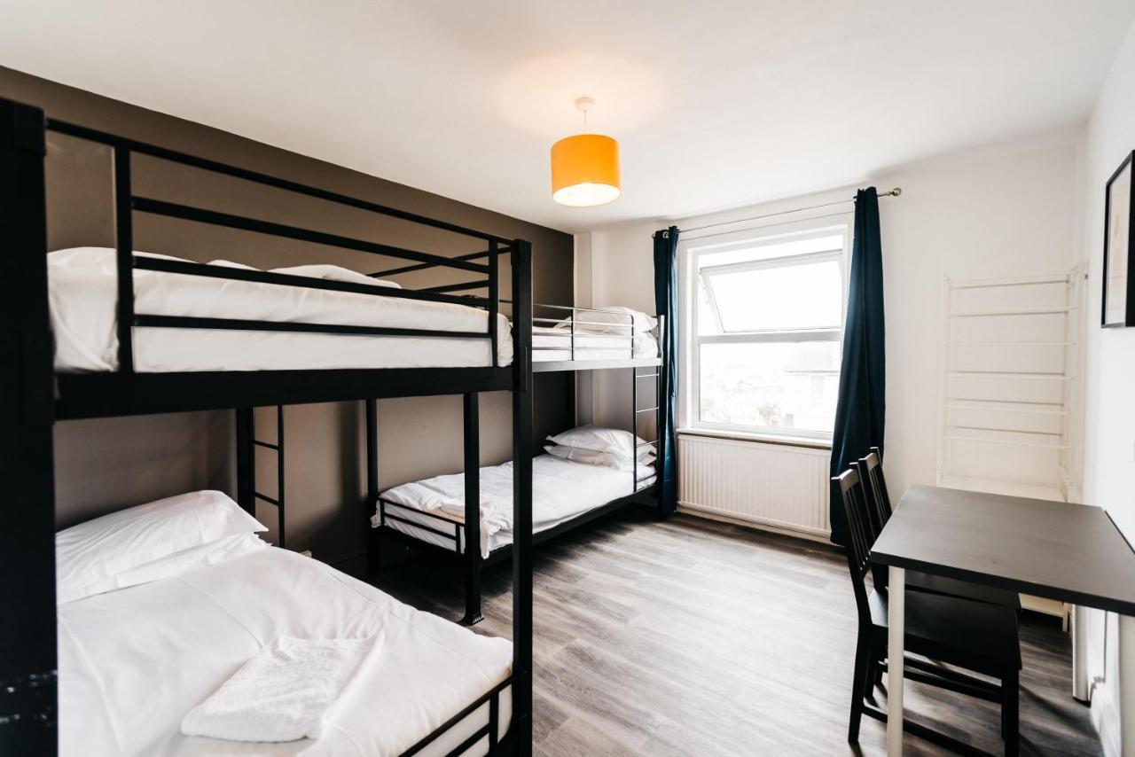 Mordon Bar And Lodge New Quay Екстериор снимка